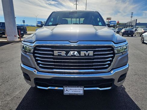 Used 2025 RAM 1500 Laramie image 12