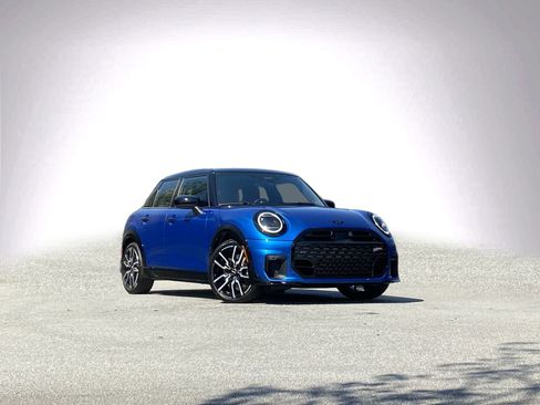 New 2026 MINI Cooper S image 2