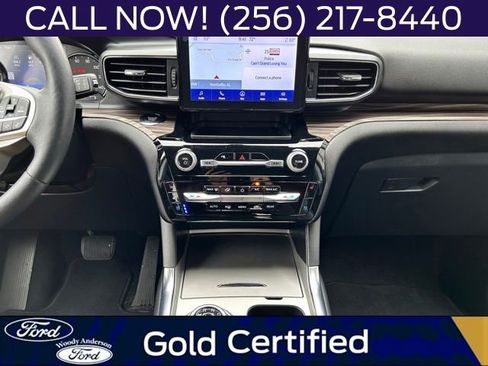 Used 2023 Ford Explorer Limited w/ Class IV Trailer Tow Package RWD image 12