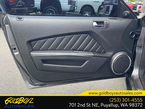 Used 2011 Ford Mustang GT Premium RWD image 11