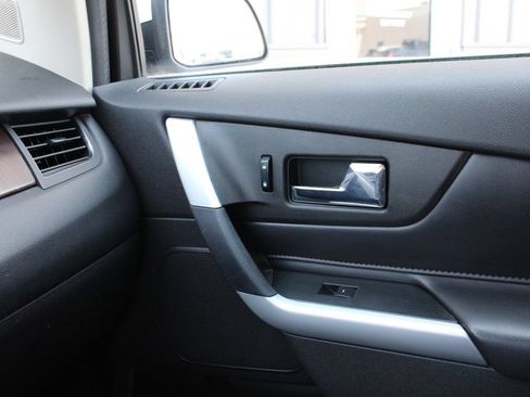 Used 2013 Ford Edge Limited FWD image 20
