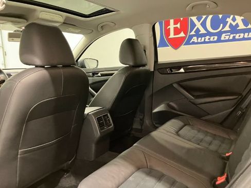 Used 2014 Volkswagen Passat TDI SEL Premium FWD image 37