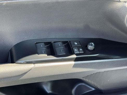 Used 2025 Toyota Camry LE image 18