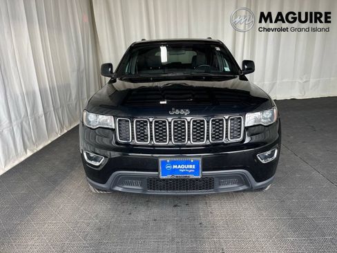 Used 2020 Jeep Grand Cherokee Laredo AWD/4WD image 27