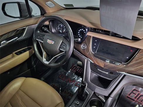 Used 2022 Cadillac XT6 Premium Luxury w/ Platinum Package image 18