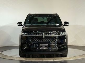 New 2026 Lincoln Navigator Reserve w/ Jet Appearance Package AWD/4WD video 3