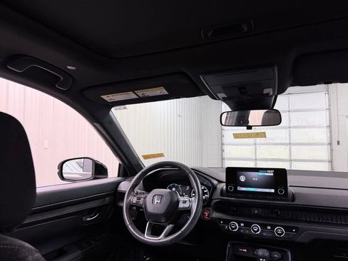 Used 2024 Honda CR-V Sport image 25