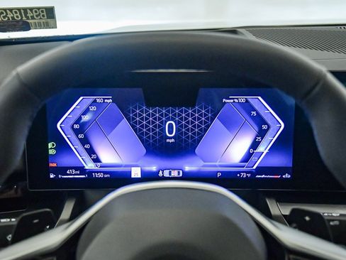 Used 2025 BMW 530i w/ Premium Package image 27