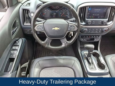 Used 2019 Chevrolet Colorado Z71 AWD/4WD image 3