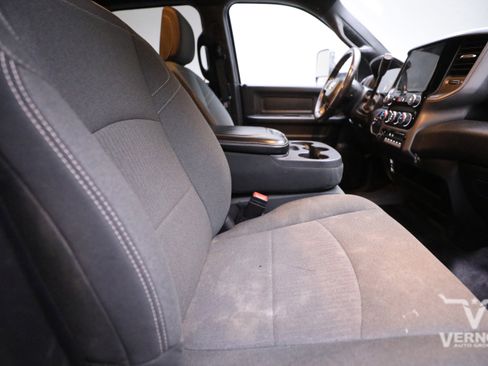 Used 2022 RAM 3500 Tradesman w/ Chrome Appearance Group image 11