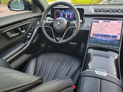 Used 2022 Mercedes-Benz S 500 4MATIC image 11
