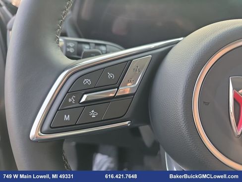 Used 2025 Buick Envision Avenir image 17