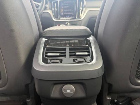 Used 2022 Volvo S60 B5 Inscription w/ Advanced Package AWD/4WD image 15