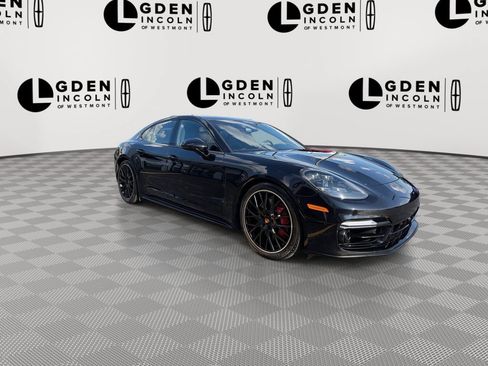 Used 2023 Porsche Panamera GTS AWD/4WD image 2