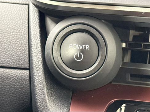 Certified 2025 Toyota Prius Plug-In Hybrid image 20