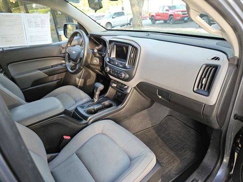 Used 2019 Chevrolet Colorado W/T w/ WT Convenience Package image 15