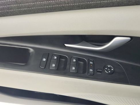 Used 2024 Hyundai Elantra Limited FWD image 24