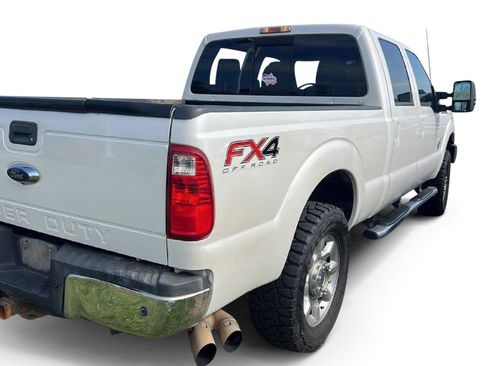 Used 2015 Ford F250 Lariat w/ Lariat Ultimate Package AWD/4WD image 4