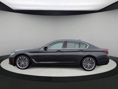 Certified 2023 BMW 530i xDrive w/ Premium Package AWD/4WD image 5