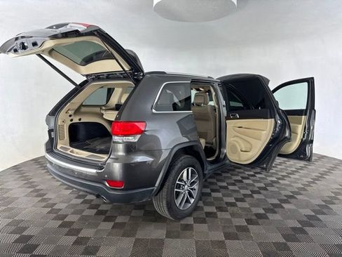 Used 2017 Jeep Grand Cherokee Limited AWD/4WD image 17