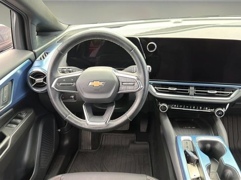 Used 2025 Chevrolet Equinox EV LT w/ Convenience Package FWD image 16