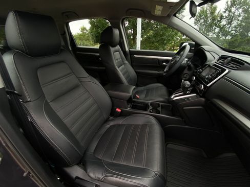 Used 2020 Honda CR-V LX image 14