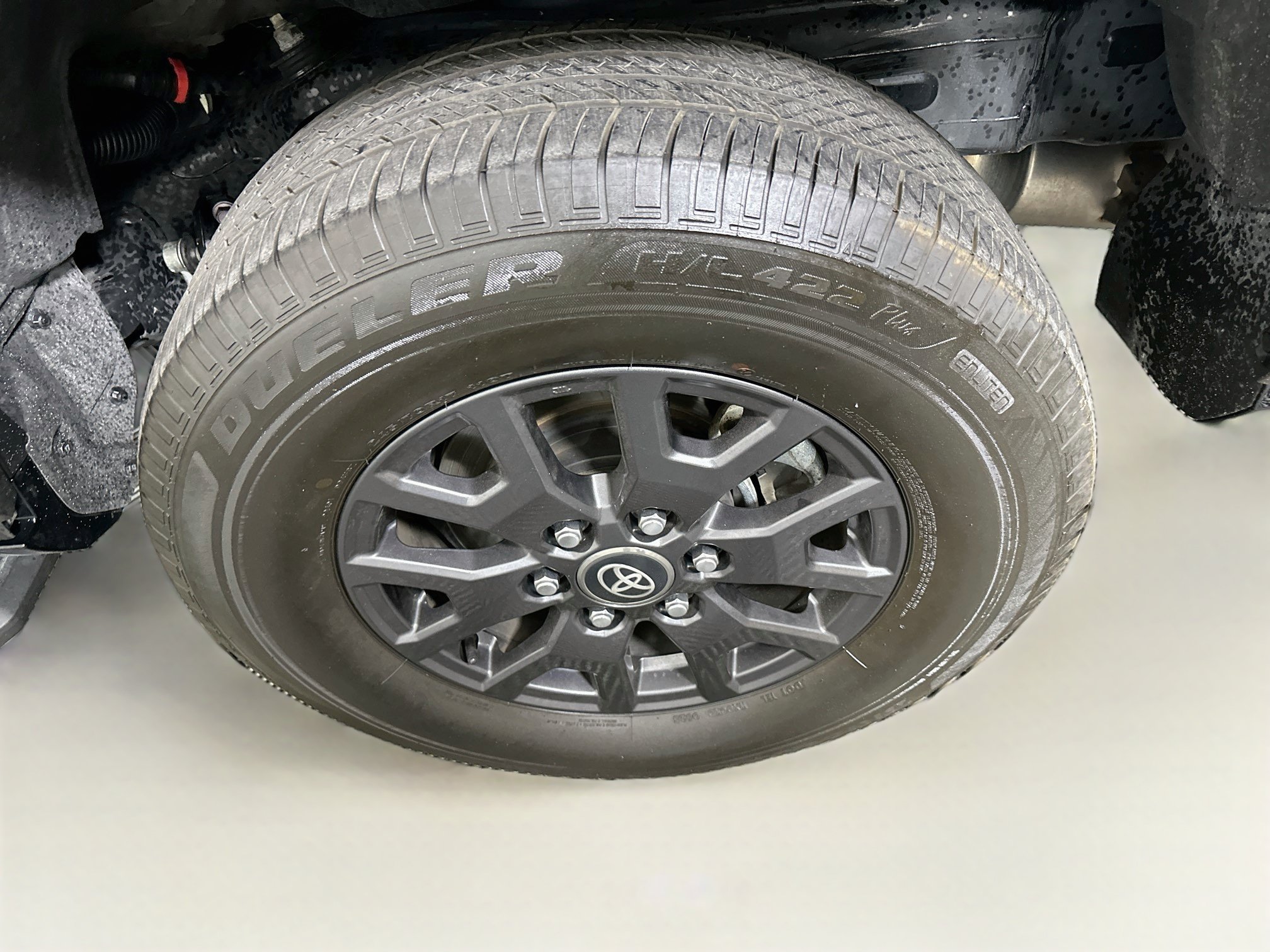 Used 2025 Toyota 4Runner SR5 AWD/4WD image 11