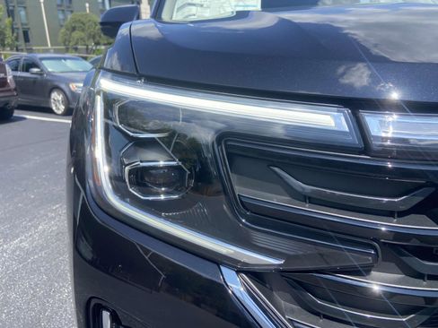 New 2026 Volkswagen Atlas SEL Premium R-Line AWD/4WD image 4