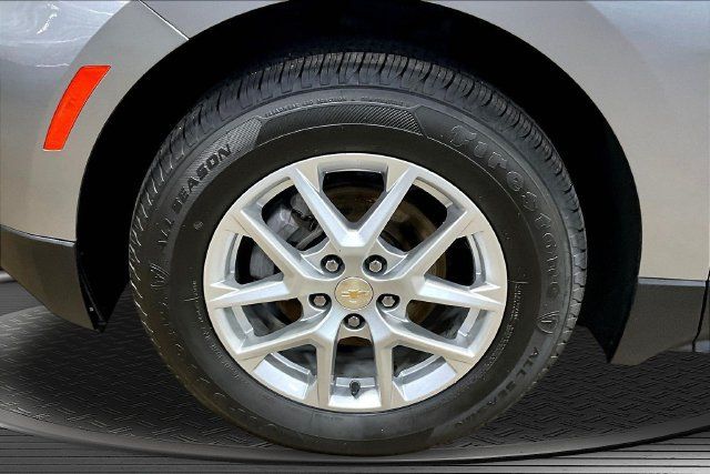 Used 2023 Chevrolet Equinox LT FWD image 32