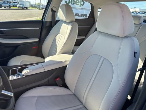 Used 2025 Hyundai Sonata SEL image 18