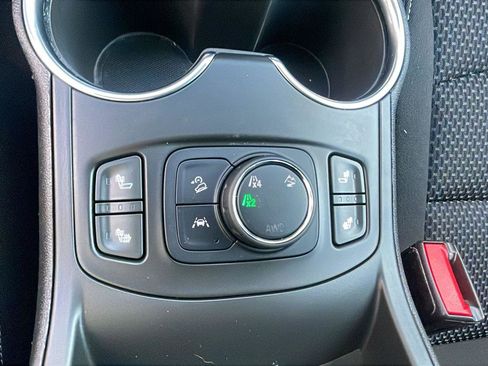 Certified 2023 GMC Terrain SLE w/ Driver Convenience Package image 24