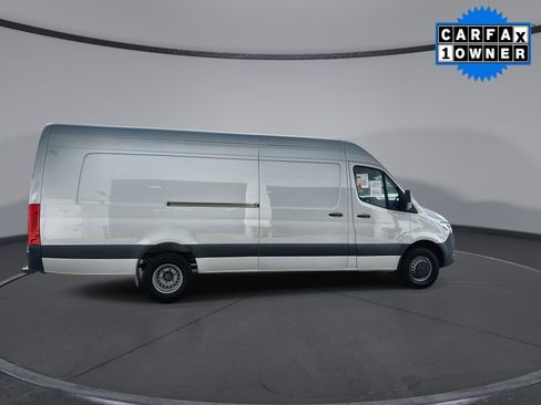 Used 2023 Mercedes-Benz Sprinter 3500 image 15