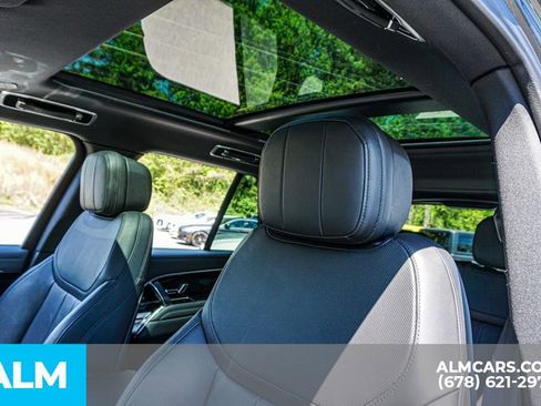 Used 2023 Land Rover Range Rover SE image 18