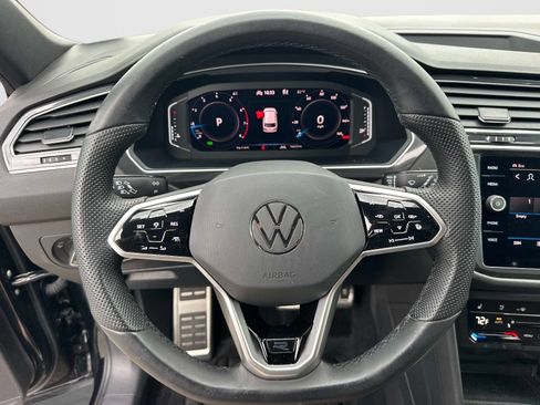 Certified 2024 Volkswagen Tiguan SEL R-Line AWD/4WD image 20