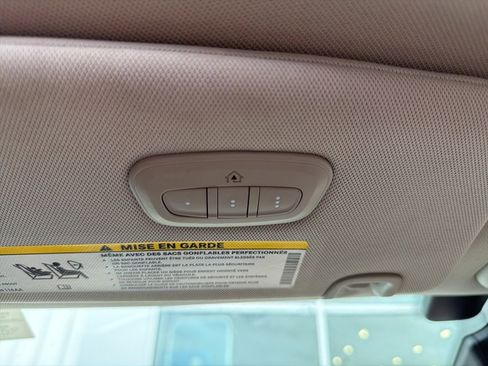 Used 2018 Chrysler Pacifica Limited w/ Tire & Wheel Group image 22