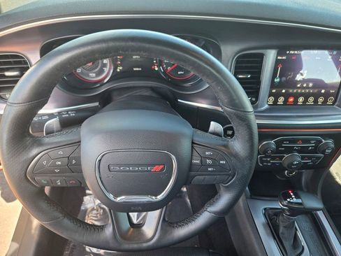 Used 2017 Dodge Charger R/T w/ Plus Group image 25