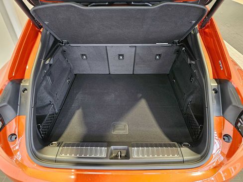 New 2025 Porsche Macan Electric image 16