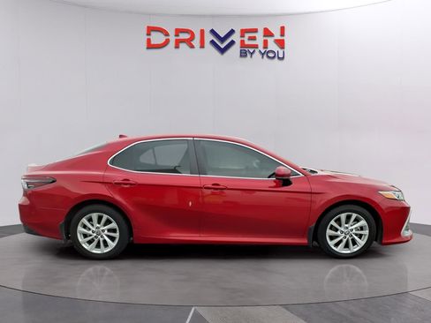 Used 2023 Toyota Camry LE image 8