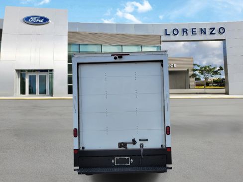 Used 2023 Ford Transit 350 DRW RWD image 6
