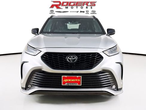 Used 2021 Toyota Highlander XSE image 7