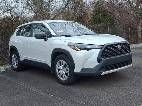 Certified 2023 Toyota Corolla Cross L image 1