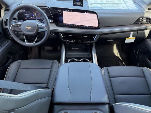 New 2026 Chevrolet Suburban Premier image 10