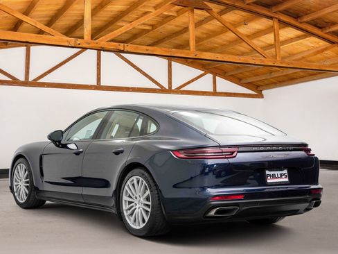 Used 2018 Porsche Panamera image 3