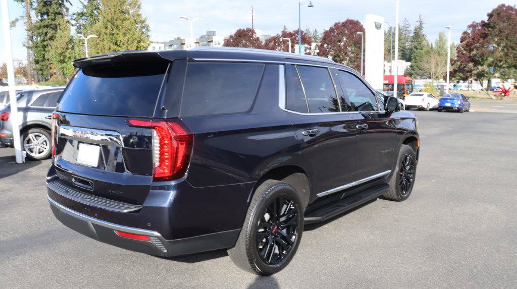 Used 2023 GMC Yukon SLT w/ SLT Premium Package AWD/4WD image 8