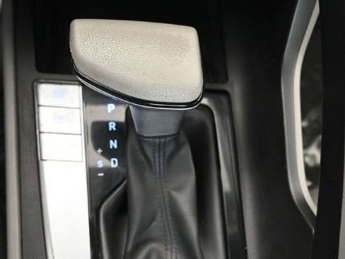 Used 2024 Hyundai Elantra SEL FWD image 31