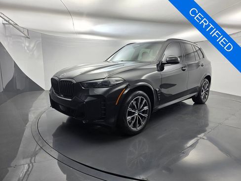 Used 2024 BMW X5 xDrive40i w/ M Sport Package AWD/4WD image 8