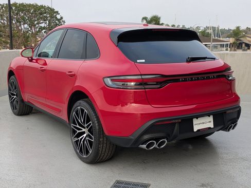 New 2026 Porsche Macan image 3