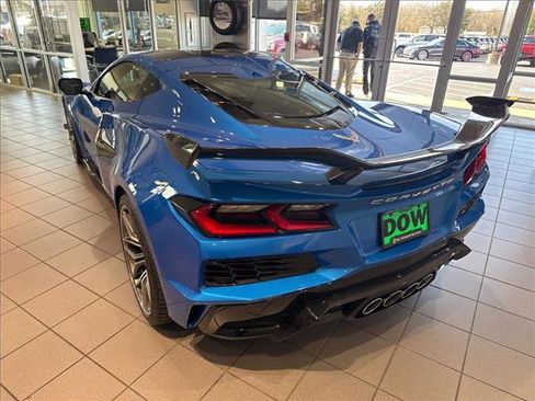 Used 2024 Chevrolet Corvette Z06 w/ Chrome Exterior Badge Package image 12