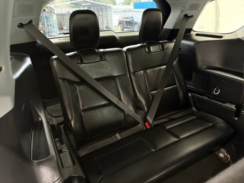 Used 2023 Ford Explorer Limited image 29