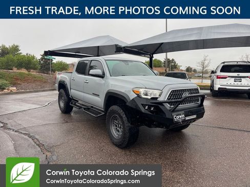 Used 2019 Toyota Tacoma TRD Off-Road AWD/4WD image 1
